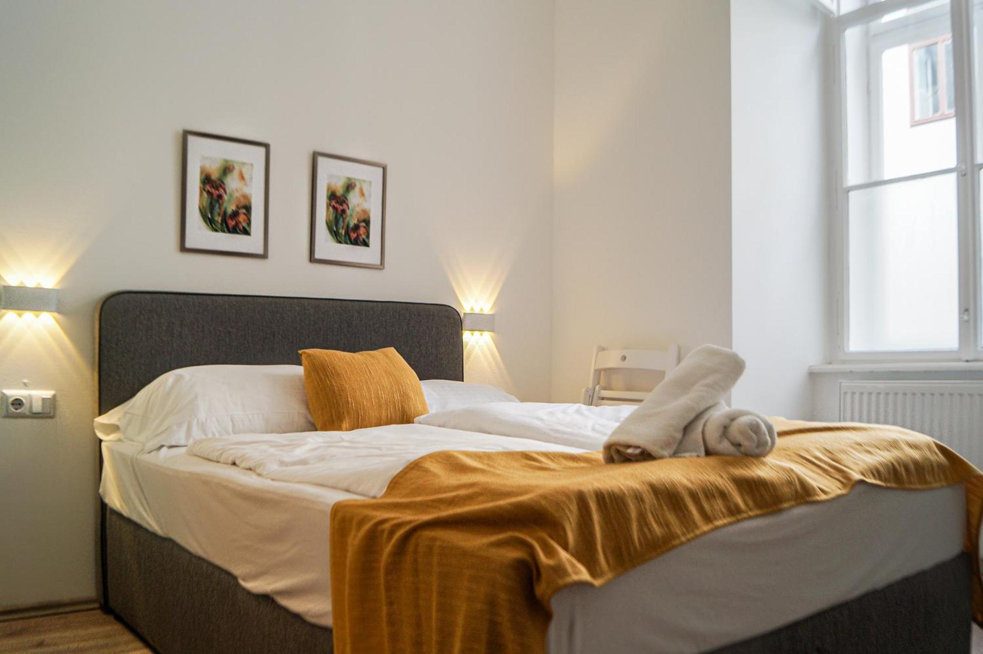 Shopping Paradise 9br Complex Ideal For 22 People Apartment *