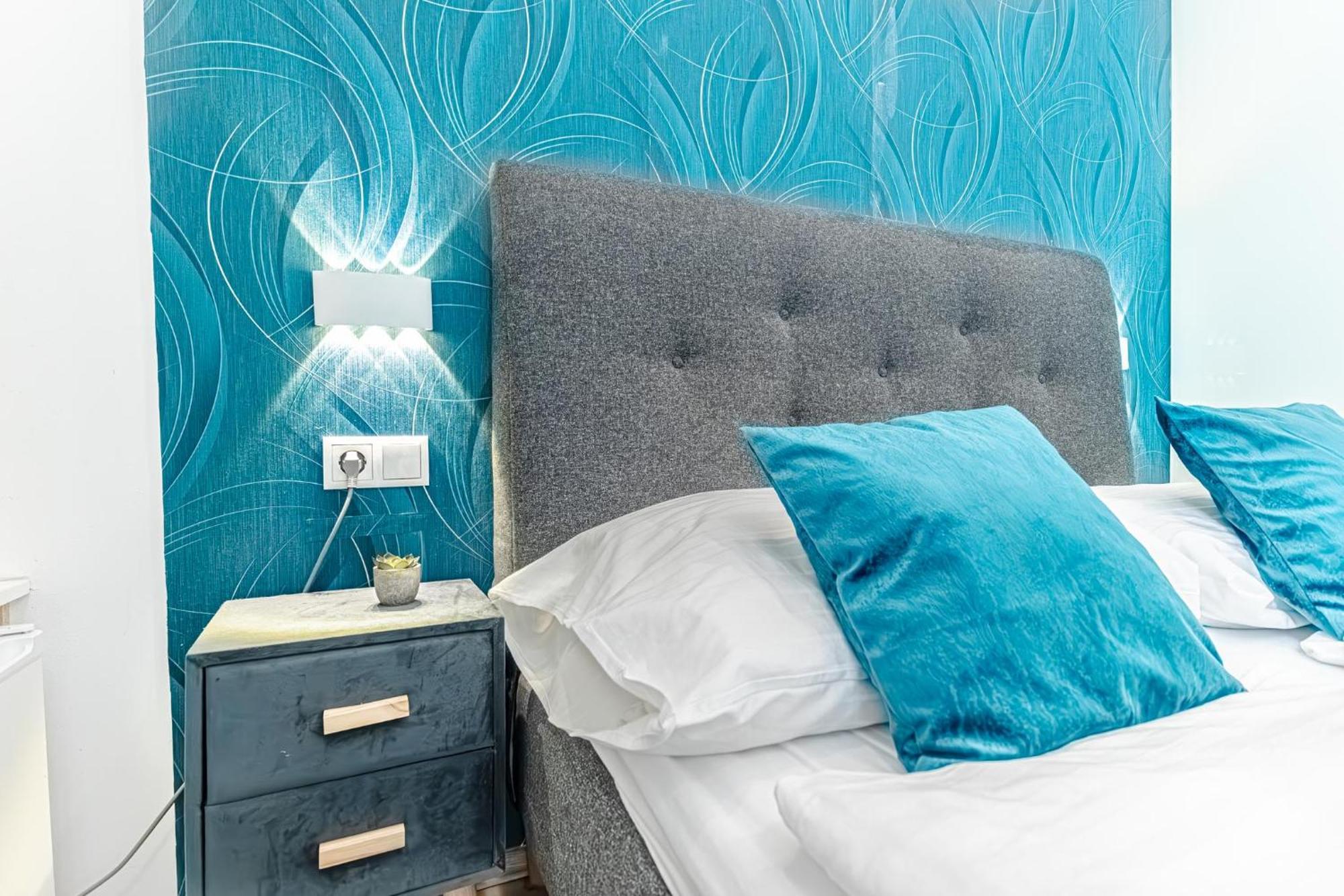 Shopping Paradise 9br Complex Ideal For 22 People Wien