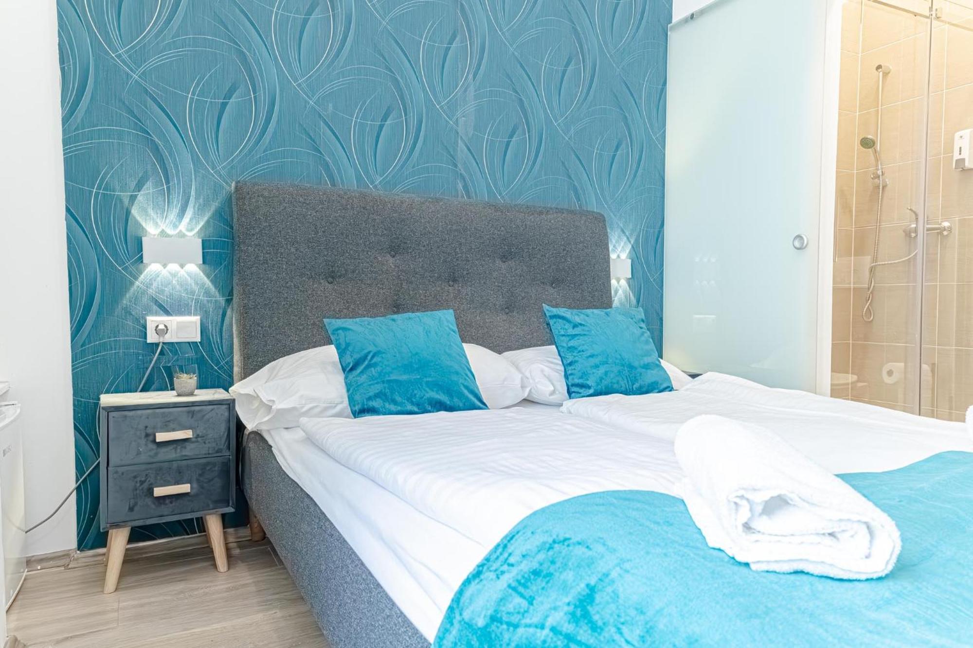 Shopping Paradise 9br Complex Ideal For 22 People * Wien