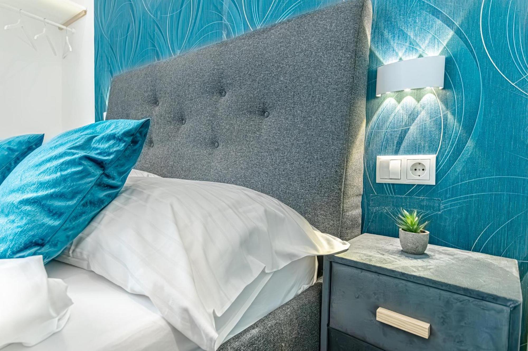 Shopping Paradise 9br Complex Ideal For 22 People Apartment Wien
