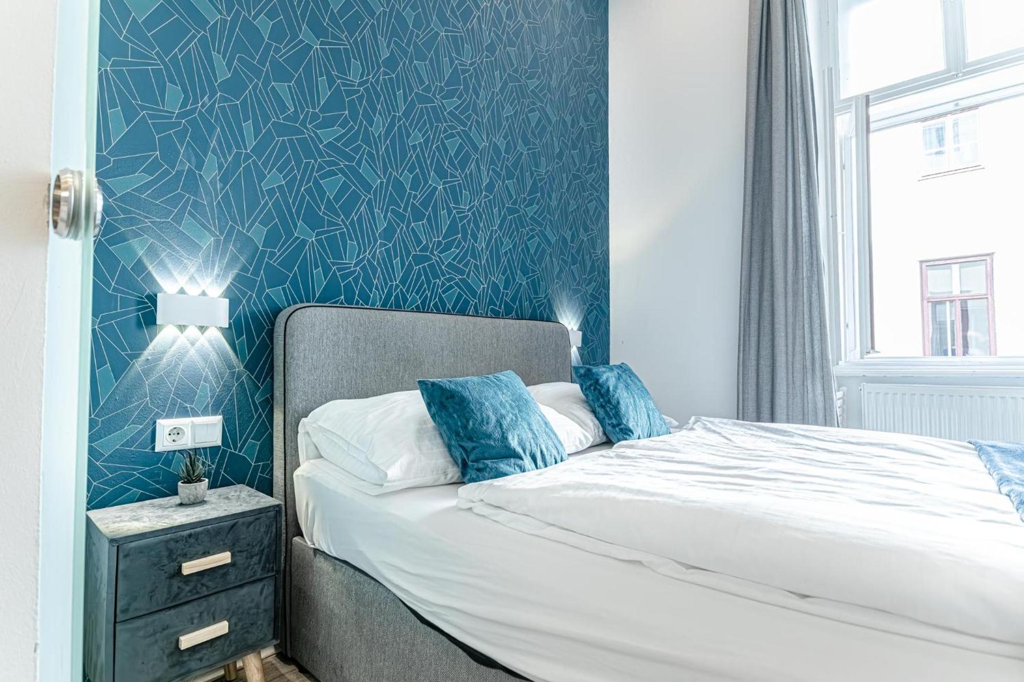 Shopping Paradise 9br Complex Ideal For 22 People Wien