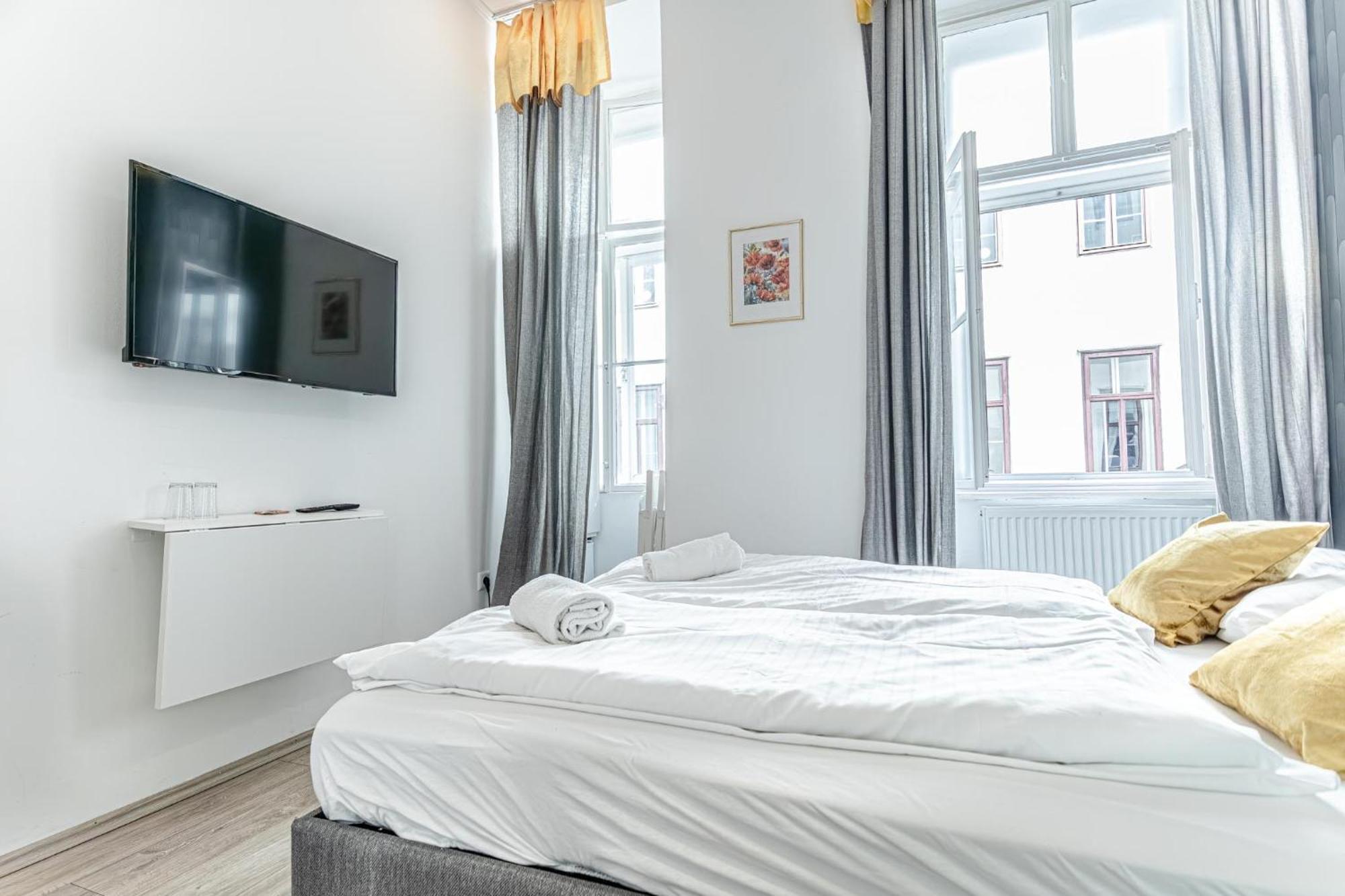 Shopping Paradise 9br Complex Ideal For 22 People Apartment Wien
