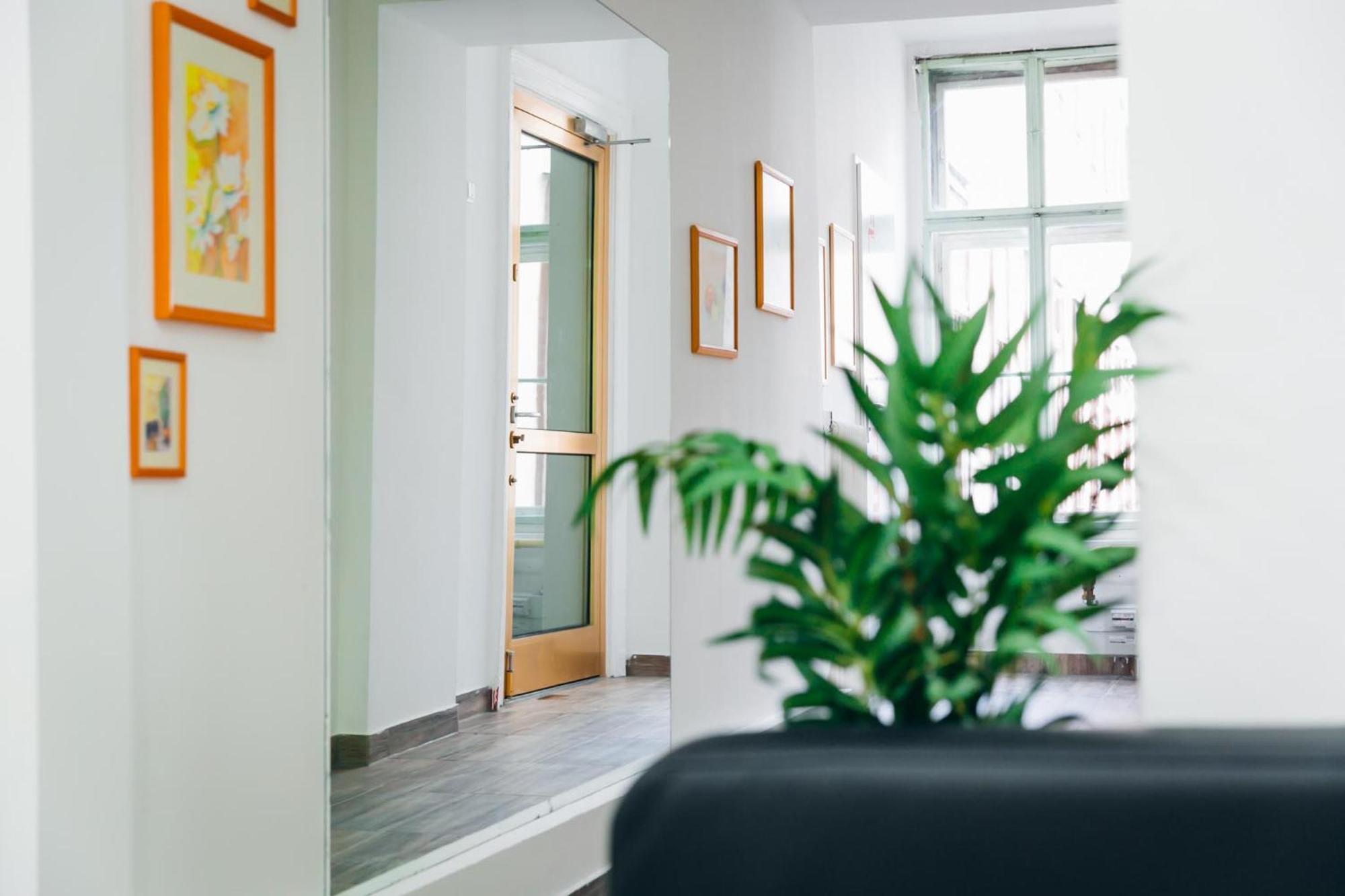 Shopping Paradise 9br Complex Ideal For 22 People Apartment Wien